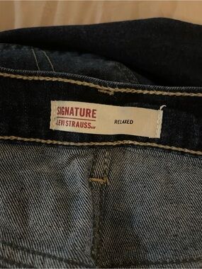 Signature by Levi Strauss Men’s Relaxed Jeans - Dark Blue